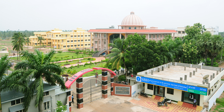 Sri Vasavi College Campus.jpg