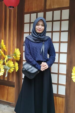 Yunia Nur Anisa Profile Picture.jpg