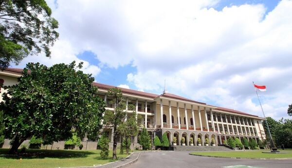 School Universitas Gadjah Mada University Innovation Fellows