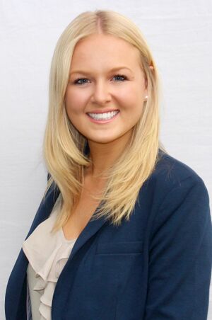 Erica Carlson Headshot.JPG