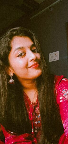 File:Dharani profile picture.jpg