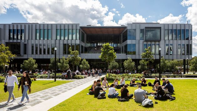 Macquarie-University-1-Central-Courtyard-6.jpg