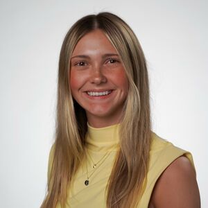 Carli Boggess Professional Headshot.jpg