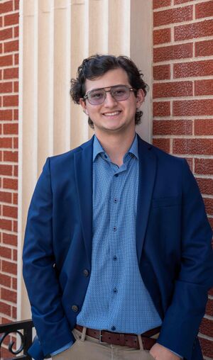 Alan Headshot(1).jpg