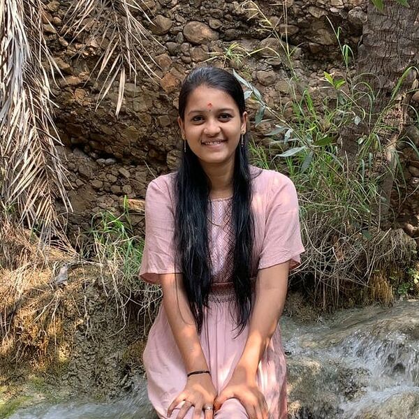 File:Mallesangeethareddy profile pic.jpg